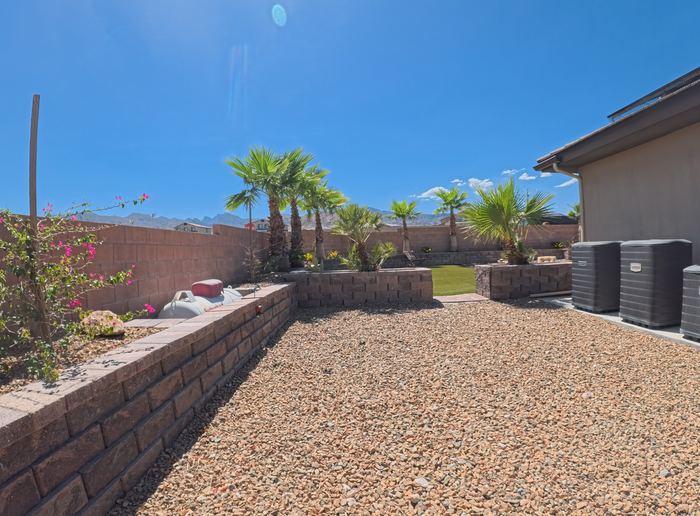 Clean Las Vegas yard after a Poop Scoop Dude visit
