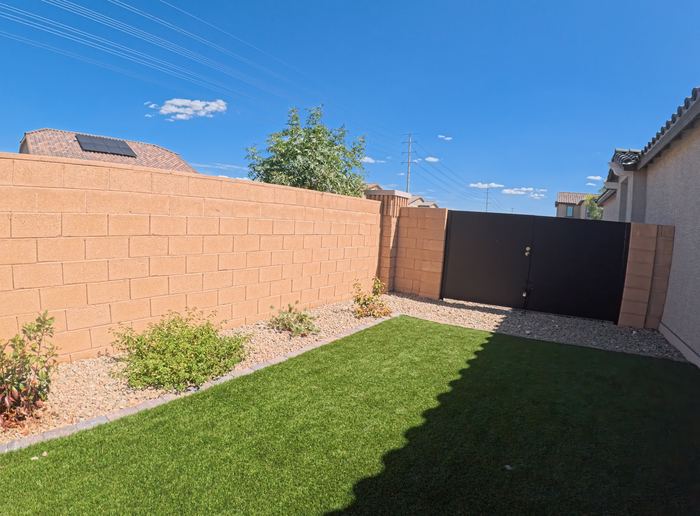 Clean Las Vegas yard after a Poop Scoop Dude visit