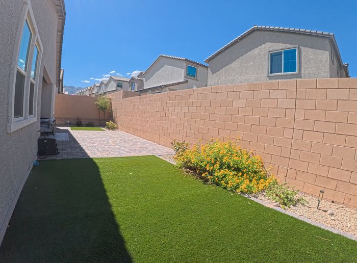 Clean Las Vegas yard after a Poop Scoop Dude visit