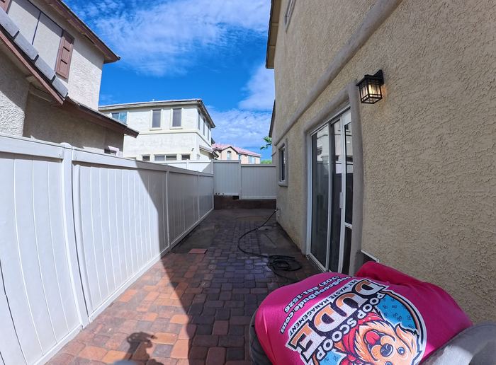 Clean Las Vegas yard after a Poop Scoop Dude visit